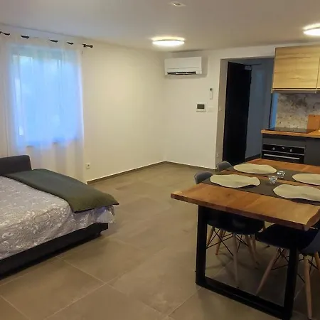 Appartement Desanti 3 Valun